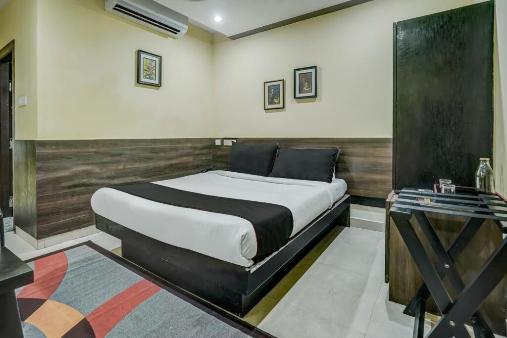 Hotel Miland Palace Bhubaneswar Buitenkant foto