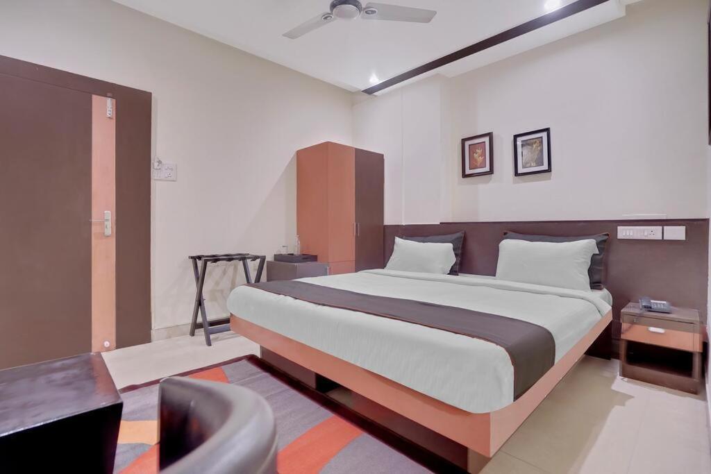 Hotel Miland Palace Bhubaneswar Buitenkant foto