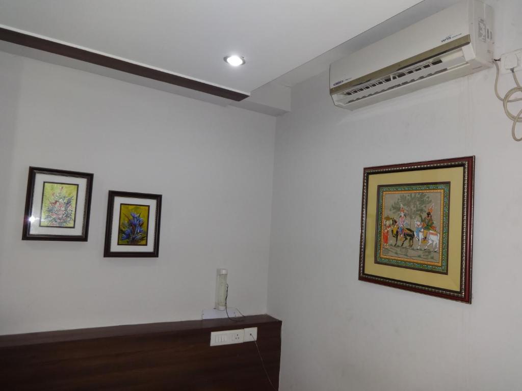 Hotel Miland Palace Bhubaneswar Buitenkant foto
