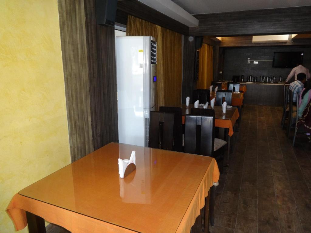 Hotel Miland Palace Bhubaneswar Buitenkant foto